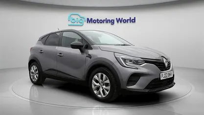 Used Renault Captur Iconic 143 HP (105 kW) 2022 Grey/black SUV