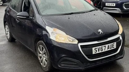 Used Peugeot 208 Access 68 HP (50 kW) 2016 Hatchback