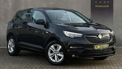 Used 2019 Vauxhall Grandland X SUV | £8,250 (Fair price)