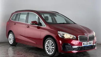 Used BMW 218 Luxury Line 140 HP (102 kW) 2020 Red Estate