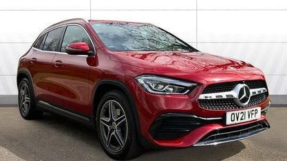 Usado Mercedes GLA200 AMG line 163 HP (119 kW) 2022 SUV