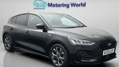 Used Ford Focus ST-Line 125 HP (91 kW) 2023 Black Hatchback