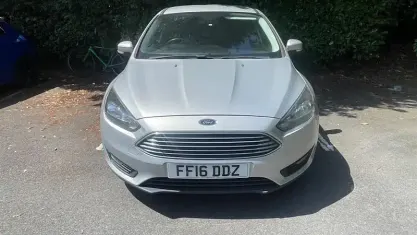 Used Ford Focus Zetec 120 HP (88 kW) 2016 Hatchback