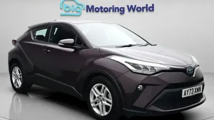 Used Toyota C-HR 122 HP (89 kW) 2023 Purple SUV