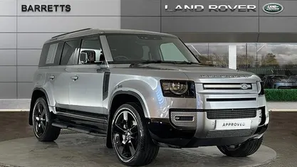 Used Land Rover Defender SE Dynamic 300 HP (220 kW) 2023 SUV