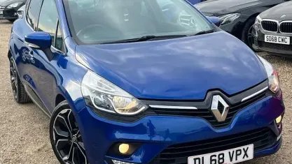 Used Renault Clio Iconic 90 HP (66 kW) 2019 Hatchback
