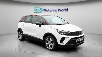 Used Vauxhall Crossland GS Line 83 HP (61 kW) 2022 White SUV