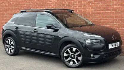 Used Citroën C4 Cactus Flair 82 HP (60 kW) 2017 Black Hatchback