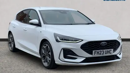 Käytetty Ford Focus ST-Line X 125 HP (91 kW) 2023 Valkoinen Viistoperä