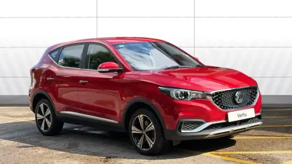 Used MG ZS Excite 105 kW (143 HP) 2020 Red SUV