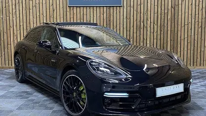 Used Porsche Panamera Sport Turismo 462 HP (339 kW) 2020 Black Estate
