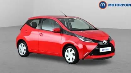 Used Toyota Aygo X-play 69 HP (50 kW) 2017 Red Hatchback