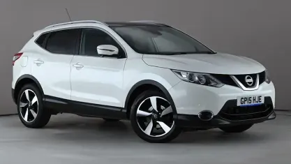 Used Nissan Qashqai N-TEC 116 HP (85 kW) 2015 White SUV