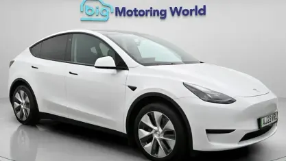 Used Tesla Model Y Standard Range 219 kW (299 HP) 2023 White SUV