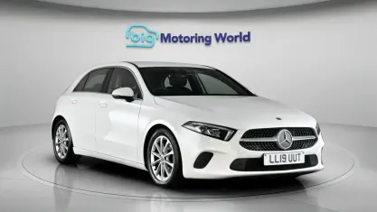 Used Mercedes A180 116 HP (85 kW) 2019 White Hatchback