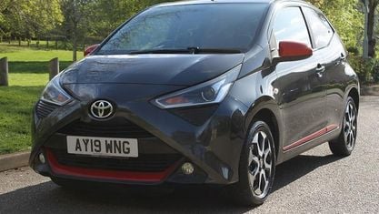 Gebraucht Toyota Aygo Trend 72 PS (52 kW) 2019 Grau Kleinwagen