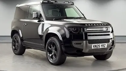 Begagnad Land Rover Defender HSE Dynamic 250 HK (183 kW) 2025 Svart SUV