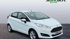 White Used 2016 Ford Fiesta Zetec Hatchback | £5,995 (Fair price)