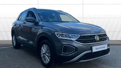 Used VW T-Roc Life 150 HP (110 kW) 2025 SUV