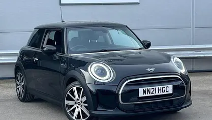 Used Mini Cooper Classic 136 HP (100 kW) 2021 Hatchback