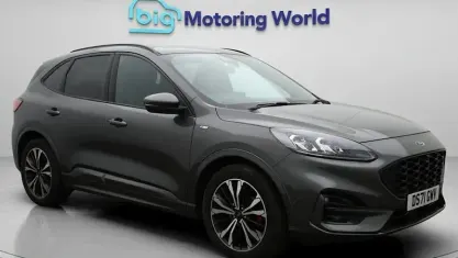 Begagnad Ford Kuga ST-Line X 120 HK (88 kW) 2021 Grå SUV