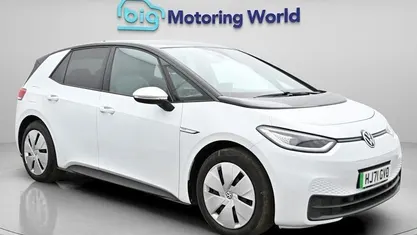Used VW ID.3 Pro Performance 150 kW (204 HP) 2021 White Hatchback