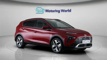 Używany Hyundai Bayon Premium 120 KM (88 kW) 2023 Czerwony SUV