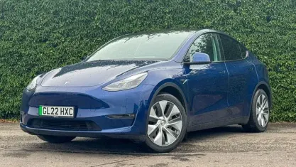 Used Tesla Model Y Long Range AWD 286 kW (389 HP) 2025 SUV