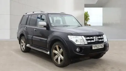 Used Mitsubishi Shogun 200 HP (147 kW) 2013 Black SUV
