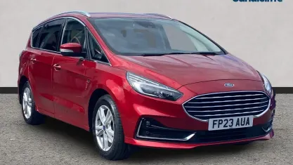 Used Ford S-MAX Titanium 190 HP (139 kW) 2022 Red MPV