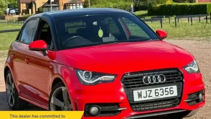 Used Audi A1 Sportback Black Edition 185 HP (136 kW) 2014 Red Hatchback