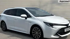 White Used 2020 Toyota Corolla Sport Estate | £19,574 (Fair price)