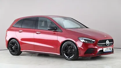 Used Mercedes B200 Executive 150 HP (110 kW) 2022 Red MPV