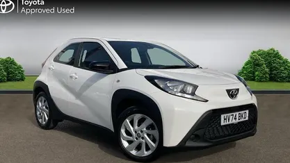 Used Toyota Aygo X PURE 72 HP (52 kW) 2024 SUV