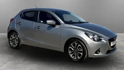 Begagnad Mazda 2 Edition 90 HK (66 kW) 2015 Halvkombi
