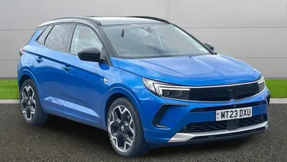 Usado Vauxhall Grandland X Ultimate 131 CV (96 kW) 2023 Azul SUV