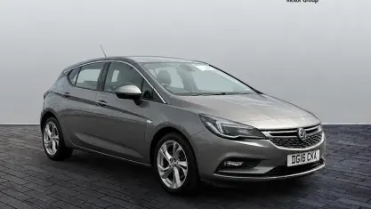Used Vauxhall Astra SRi 200 HP (147 kW) 2019 Grey Hatchback