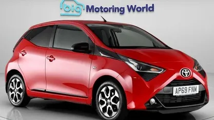 Begagnad Toyota Aygo Trend 72 HK (52 kW) 2020 Röd Halvkombi