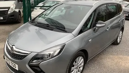 Used Vauxhall Zafira Tourer 165 HP (121 kW) 2013 MPV