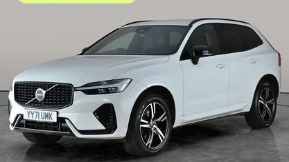 Used Volvo XC60 R-Design 250 HP (183 kW) 2021 White SUV