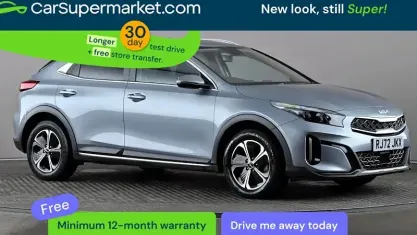 Usado Kia XCeed 141 CV (103 kW) 2022 Plateado SUV