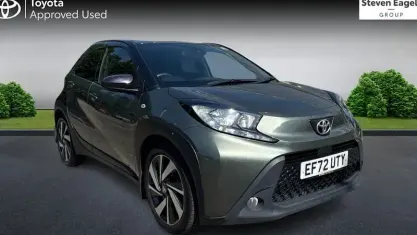 Used Toyota Aygo X 72 HP (52 kW) 2023 Green SUV