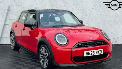 Used Mini Cooper Classic 204 HP (150 kW) 2025 Hatchback