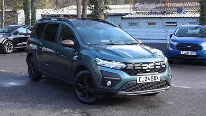 Used 2025 Dacia Jogger Extreme MPV | £19,979 (Fair price)