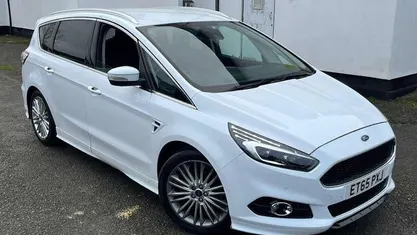 Used Ford S-MAX Sport 209 HP (153 kW) 2016 White MPV