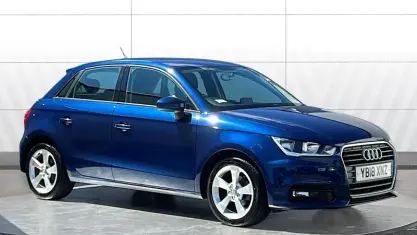 Used Audi A1 Sportback Sport 95 HP (69 kW) 2018 Blue Hatchback