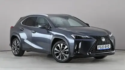 Usado Lexus UX 250h Sport Design Packet 184 CV (135 kW) 2023 Gris SUV