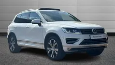 Glacier white Used 2016 VW Touareg R-line SUV | £16,895 (Good price)