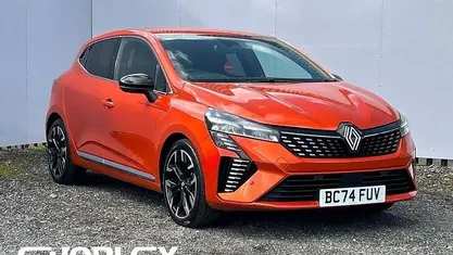 Used Renault Clio V Techno 145 HP (106 kW) 2025 Orange Hatchback