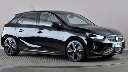 Second-hand Vauxhall Corsa-e SRi 100 kW (136 CP) 2021 Negru Hatchback